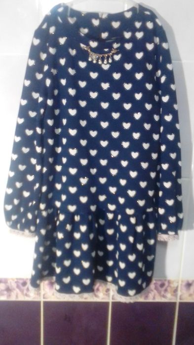 Продам сукню дитячу