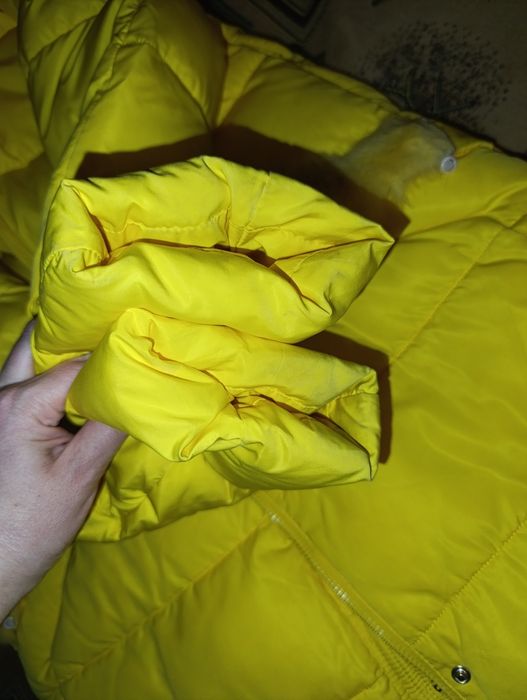 Продам зимовий пуховик розмір 52 але йде на менший