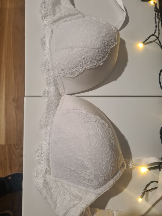 Staniki do karmienia  80C