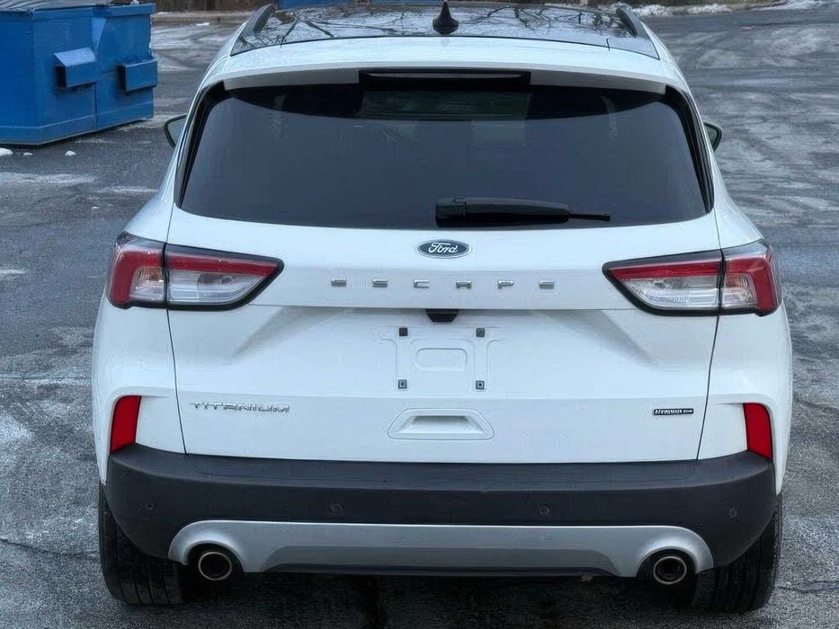 Ford Escape Hybrid Titanium      2020