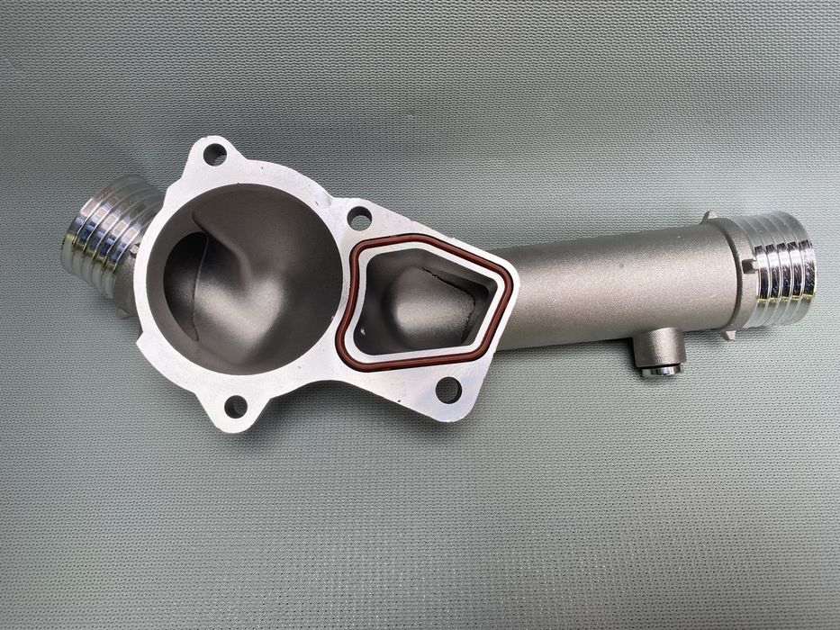 Алюминиевый корпус термостата бмв м52