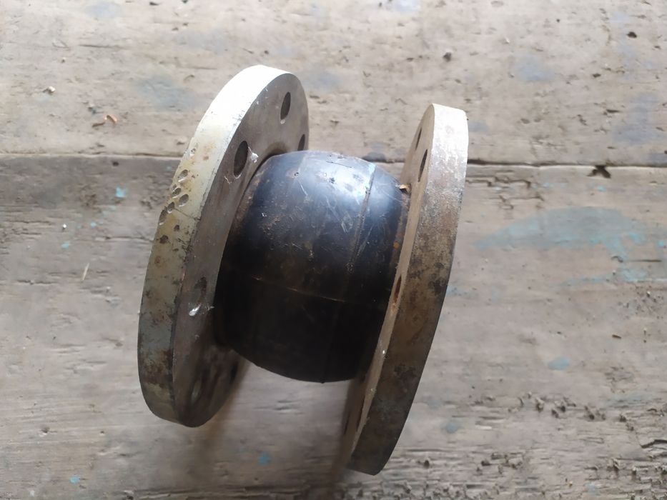 Эластичная муфта (компенсатор)