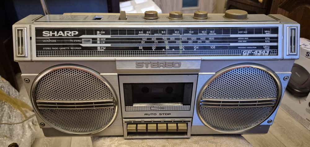 Radiomagnetofon Sharp GF 4343