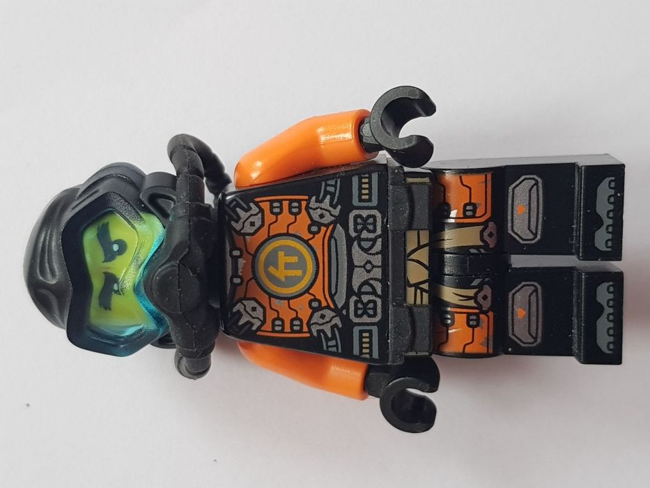 Minifigurka Lego Ninjago  " COLE"