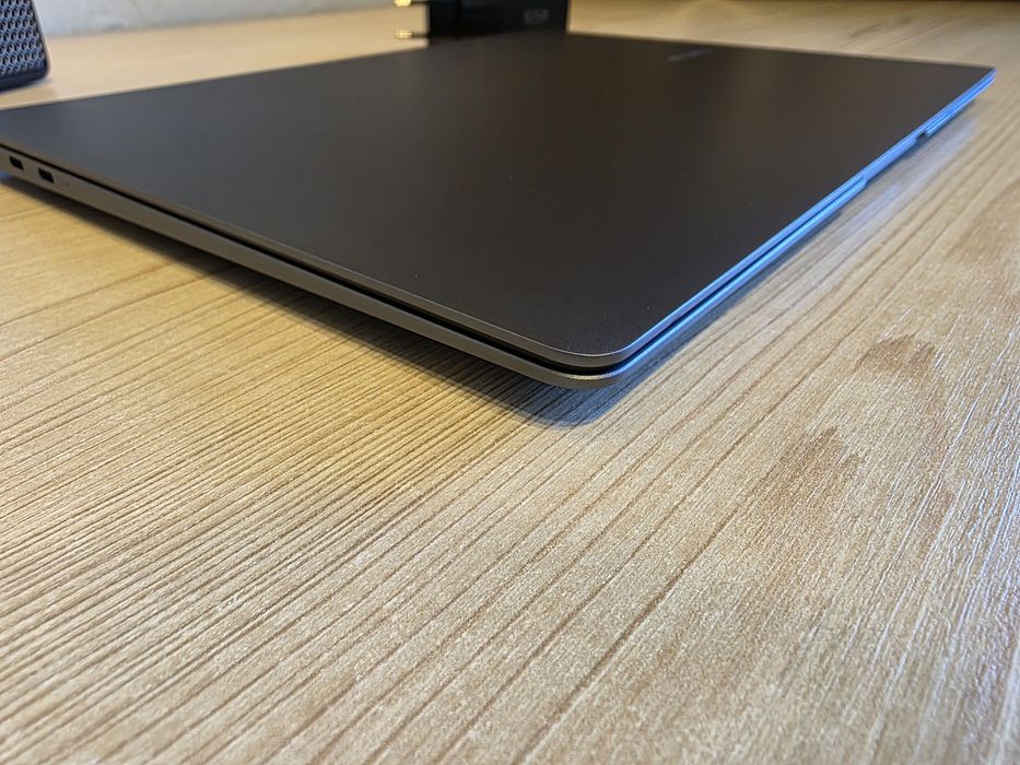 Samsung Galaxy Book4 Pro 14" (2024) | 7 циклів | 16/512 GB | Dynamic AMOLED 2X 120Hz