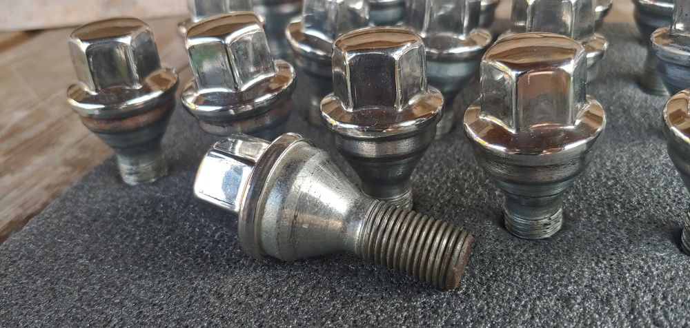 Śruby do felg 12x1.25