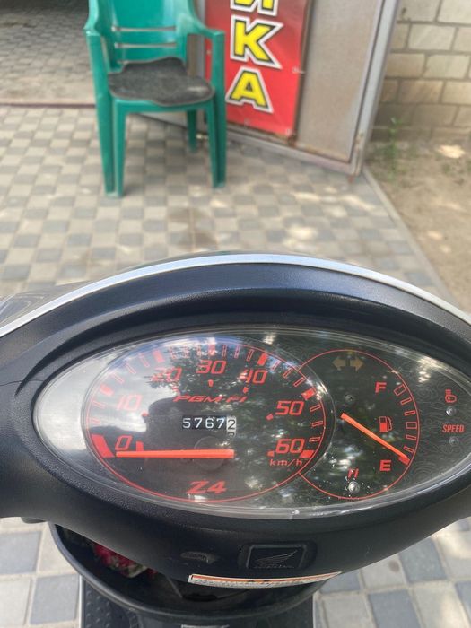 Продам Honda Dio Z - 4Срочно.