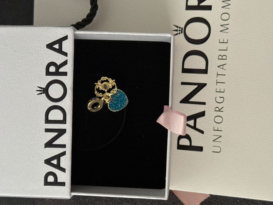 Pulseiras e Berloques Pandoras