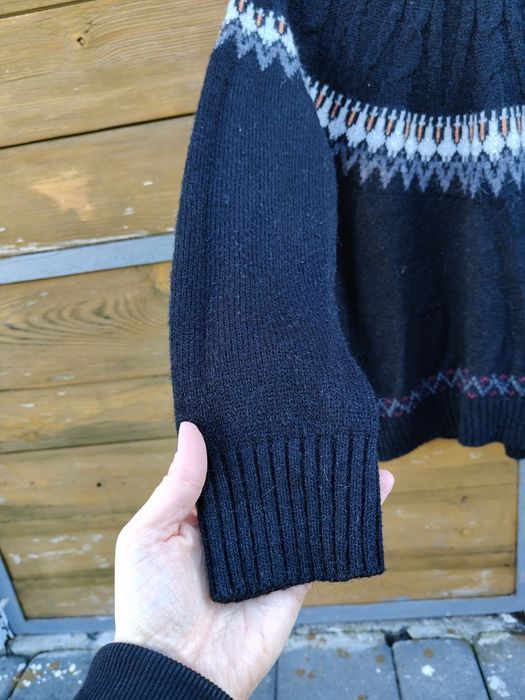 Sweter czarny damski