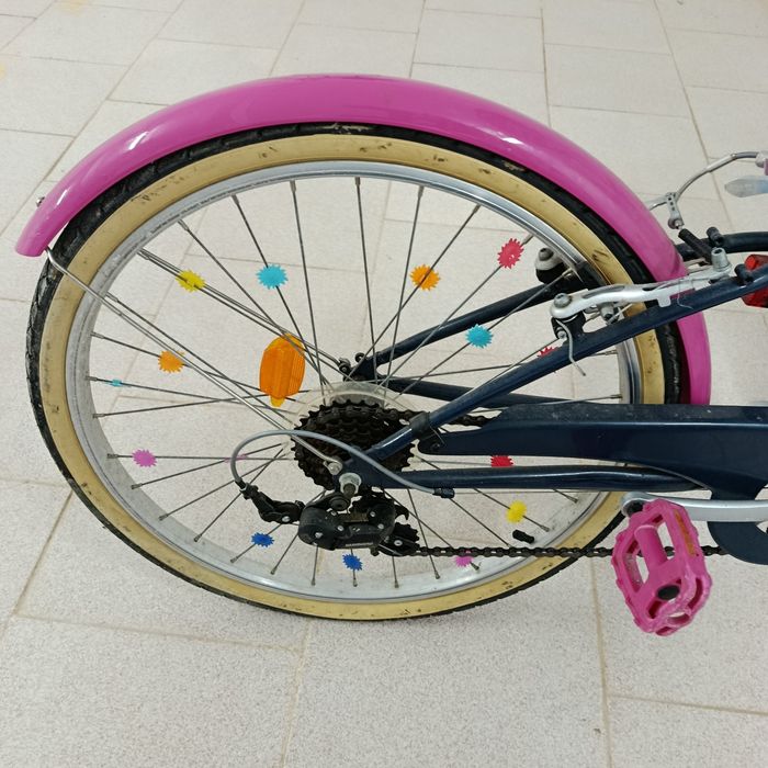 Bicicleta menina