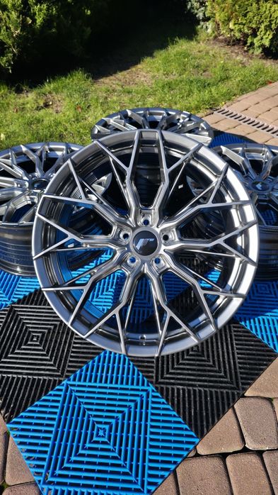 Japan Racing JR49 BMW 19 cali 5x120 5x112 G20 G21 G22 F30 F36 F10 G30