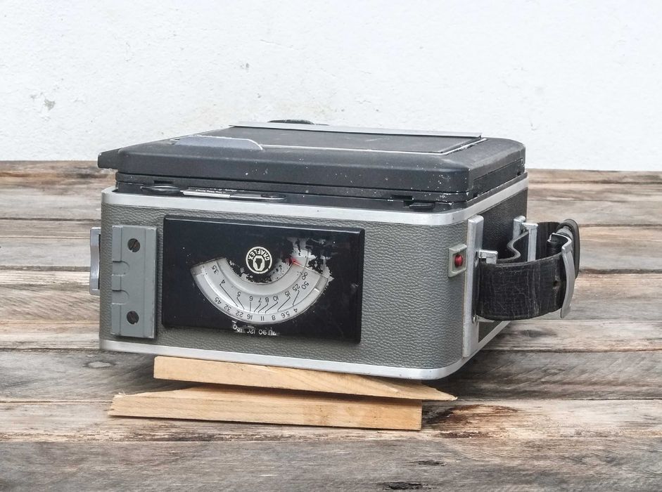 Graflex Super Speed Graphic 4x5 with Manfrotto Tripod64284290779522123