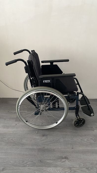 Инвалидная коляска