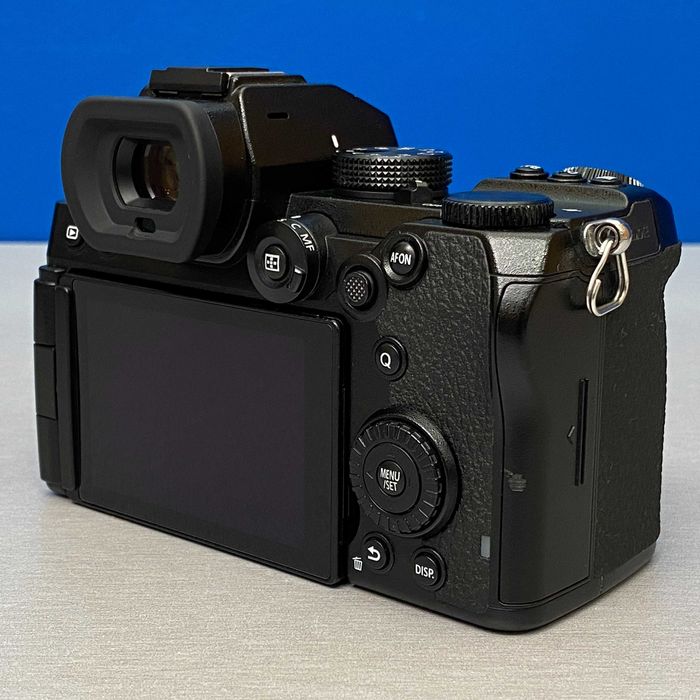 Panasonic Lumix DC-S5 (Corpo) - 24.2MP