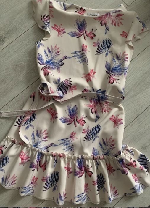 Sukienka letnia mini w kwiaty S M zwiewna swobodna