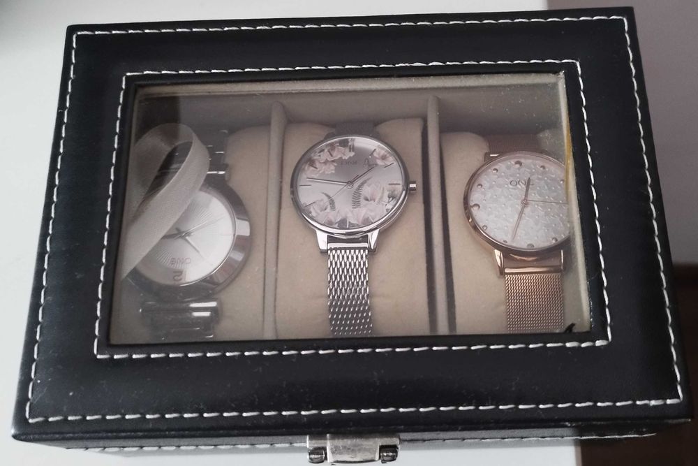 Caixa para Três Relógios Nova