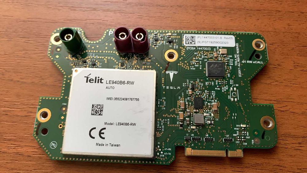 Модем Tesla EUR 4G (LTE) 1521914-S1-C, LE940B6-RW оригинал Тесла