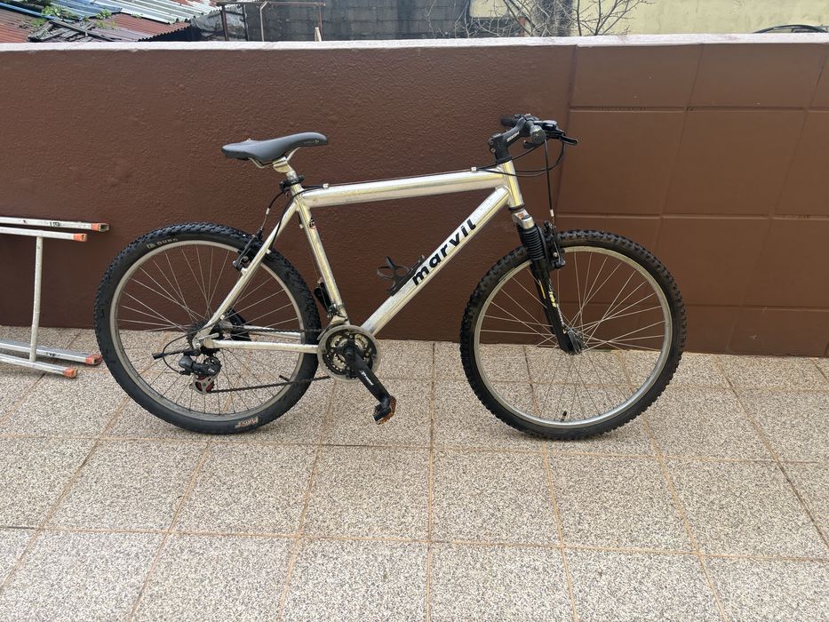 bicicleta de montanha (BTT) da marca Marvil.