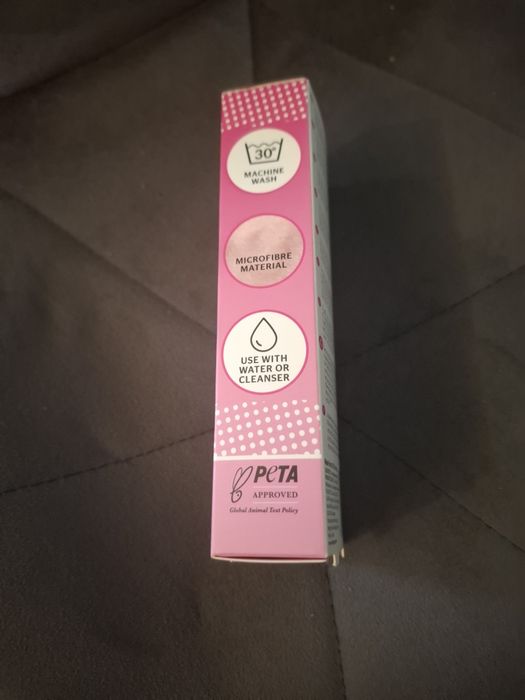 Brush works reusable makeup remover cloth