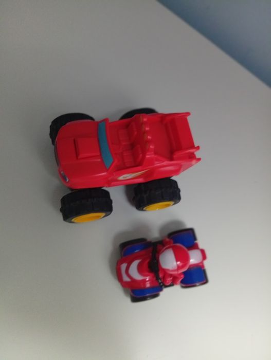 Blaze i raider zabawka auta