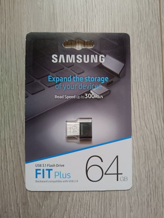Pendrive SAMSUNG Fit Plus 64GB, USB 3.2 Gen. 1 (USB 3.0), Odczyt 300 Mb/s Czarny