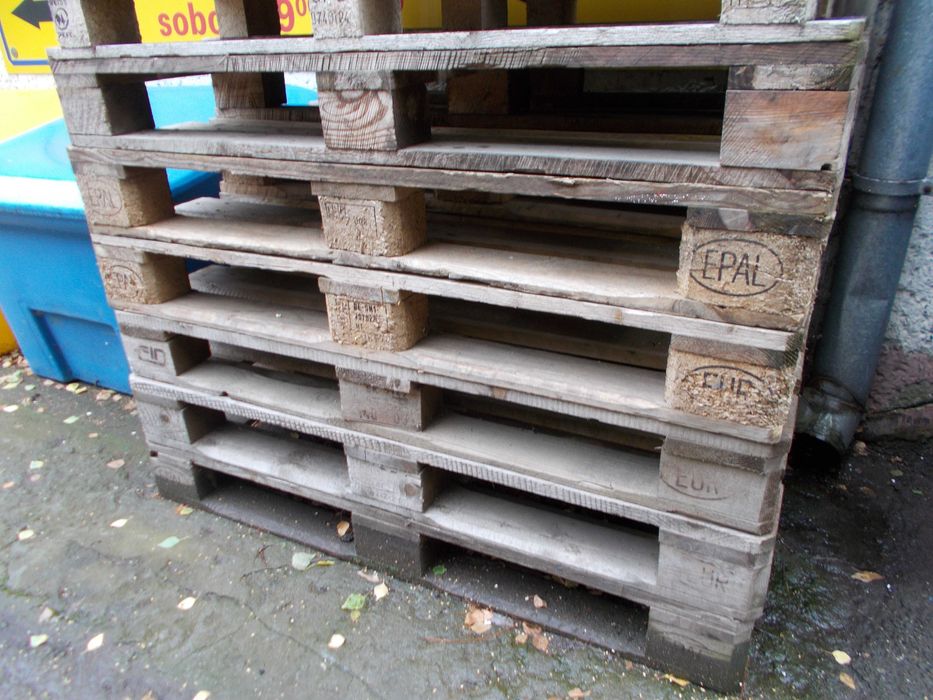 Palety  drewniane  EURO.   120 X 80.  / 7 sztuk. /