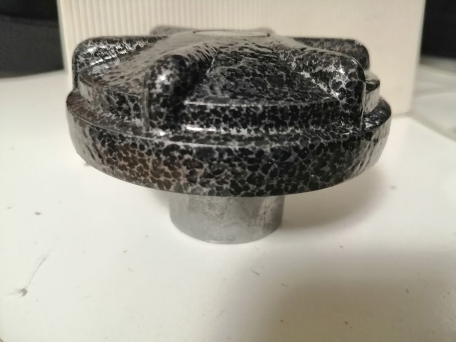 Кришка бензобака, таврія.