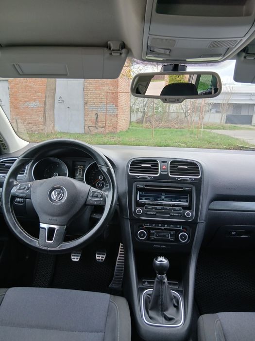 Продам гольф6  2011р 1.2 бензин
