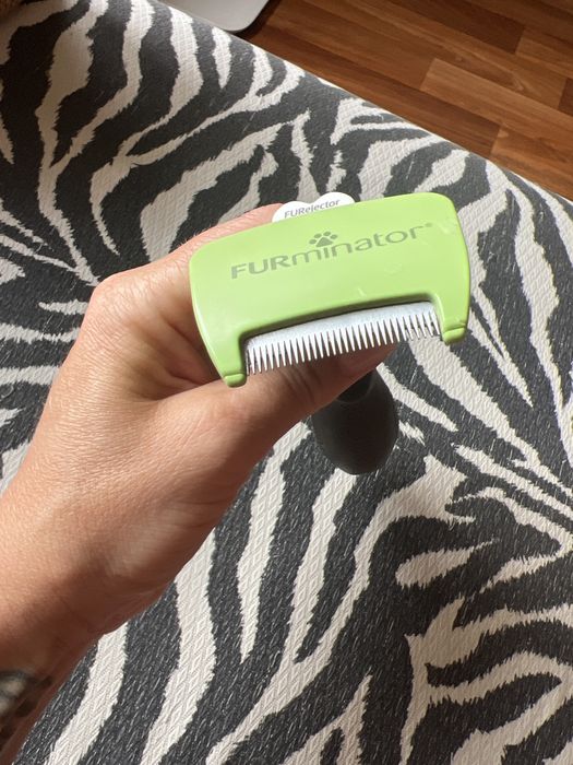 Гребінець FURminator