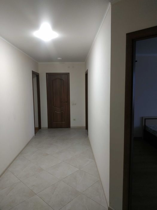 Здаю в оренду 3-кімнатну квартиру по вул. Тарнавського 7в.