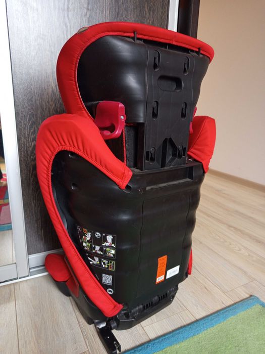 Дитяче автокрісло