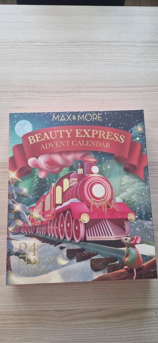 Kamendar adwentowy z kosmetykami Max&More