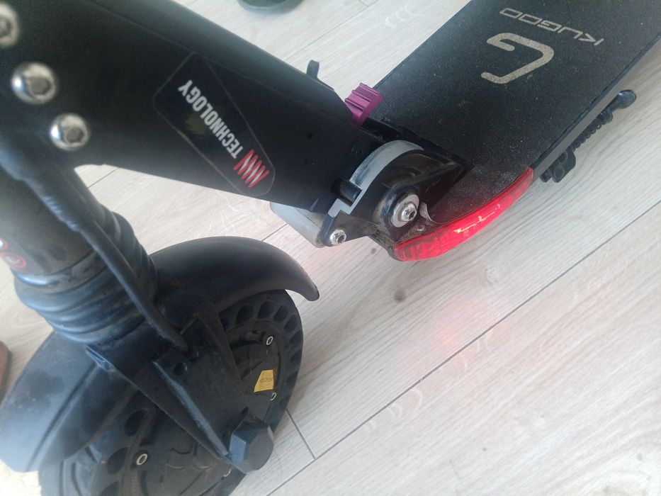 Продам электросамокат