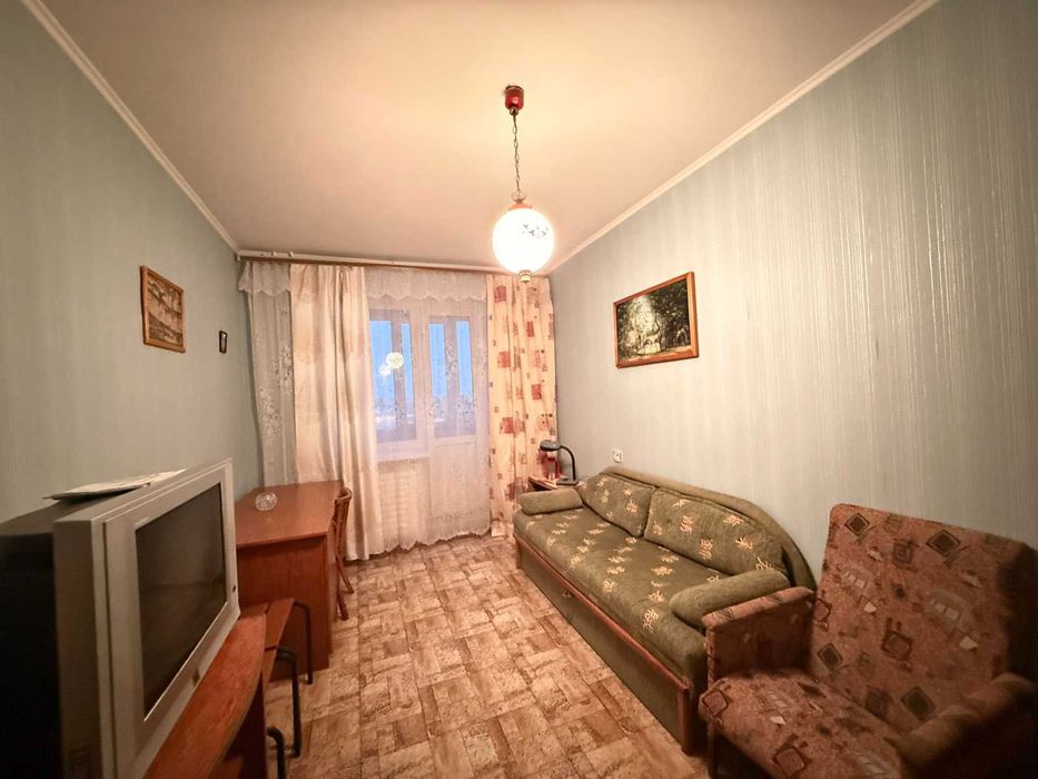 Продаю 2-кімнатну квартиру. Космонавтів. АТП