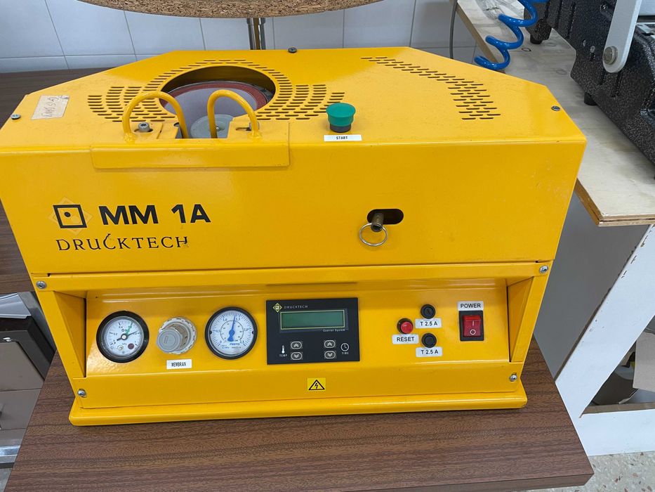 Maquina de sublimação para canecas e outras