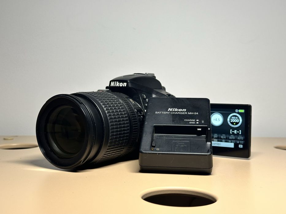 Nikon D5300 | 18mm-105mm | niski przebieg