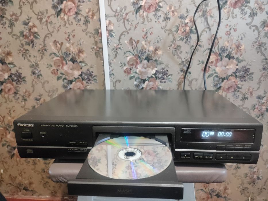 CD плеєр Technics SL-PG380A