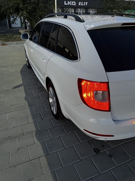 Skoda Superb 2, 2011