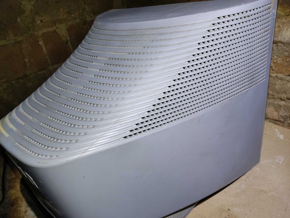 Монитор лучевой LG Fletron T710