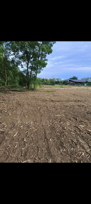 Duża działka. Szeregowce-budowlano -inwestycyjn Wieruszów