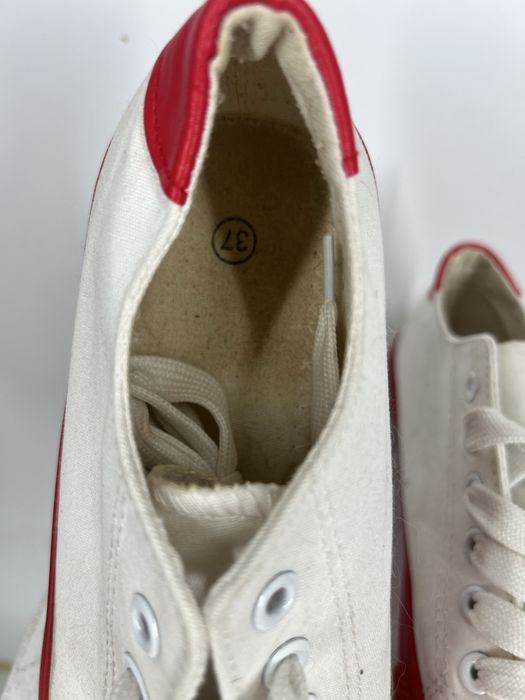 Bialo czerwone trampki damskie