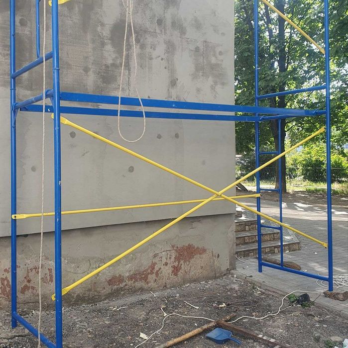 Підмостки до 4.2 м, риштування рамні та вишки тури від 1 м до 21 м