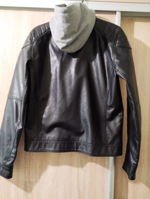 Куртка H&M кожанка парню