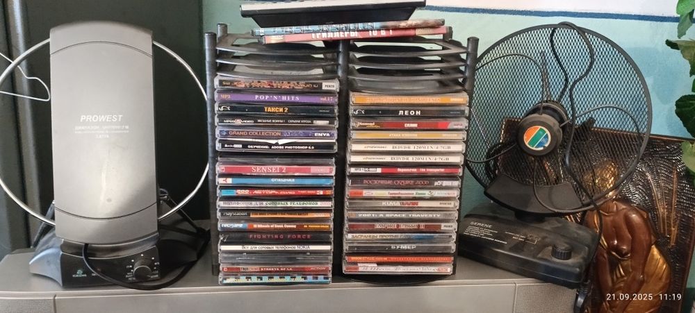 Телевизор Panasonic  TX-21PS70 японское качество