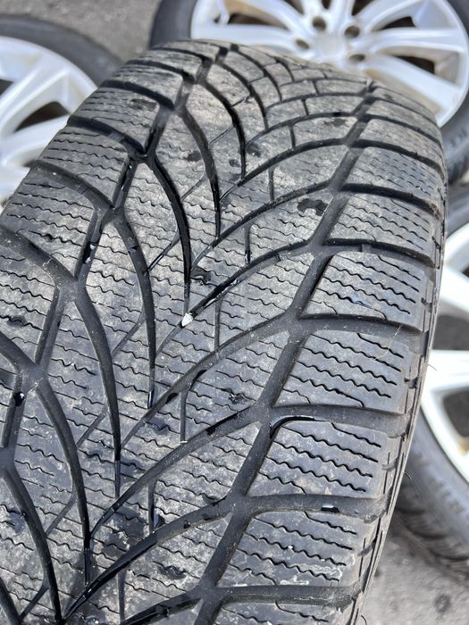 Комплект коліс Legacy Outback r17 17x7jj 55 Goodyear 205/50/17