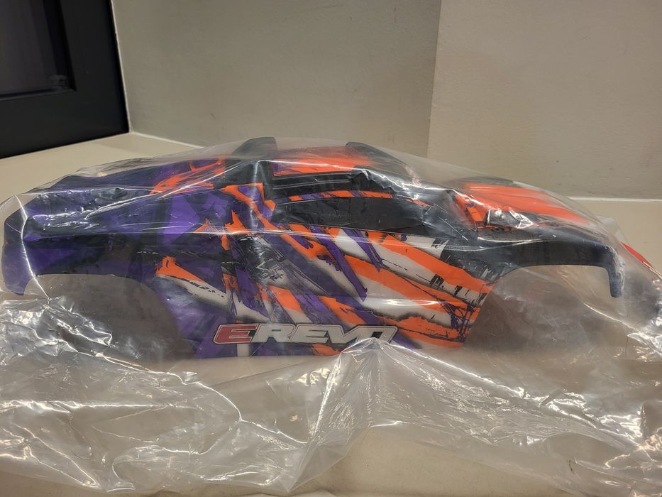Obudowa Traxxsas e-revo 2.0 VXL.  8611T