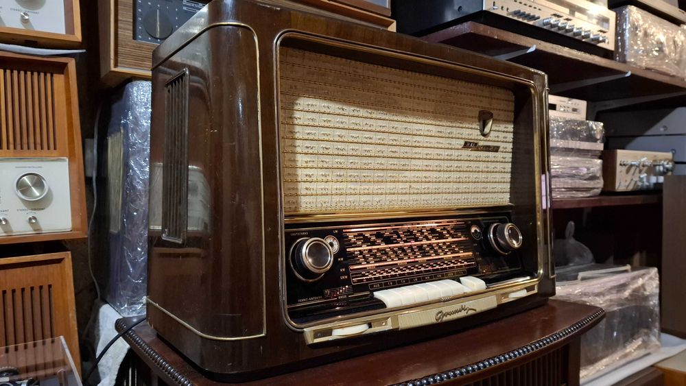 Grundig 3035 3D Klang  Radio lampowe
