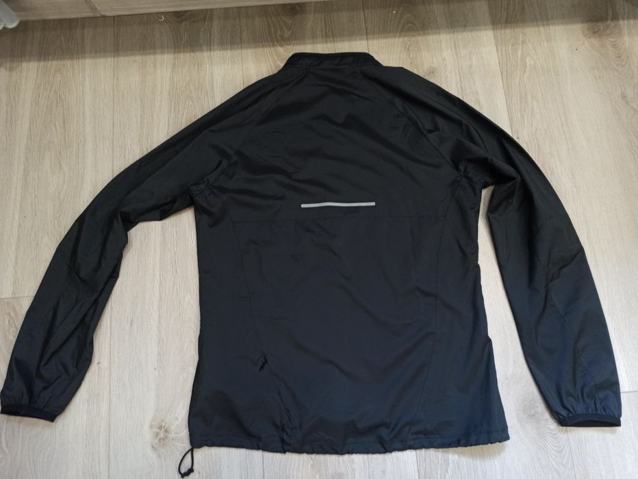 Вітровка жіноча для бігу Asics, розмір L