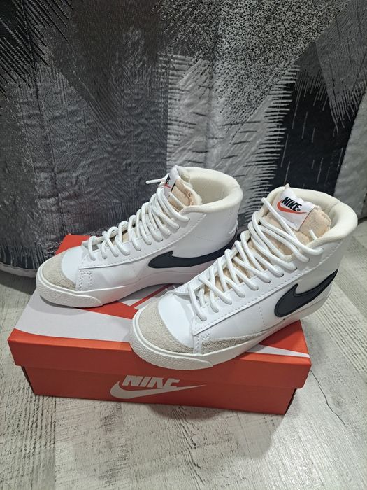 Sapatilha Nike blazer mid 77