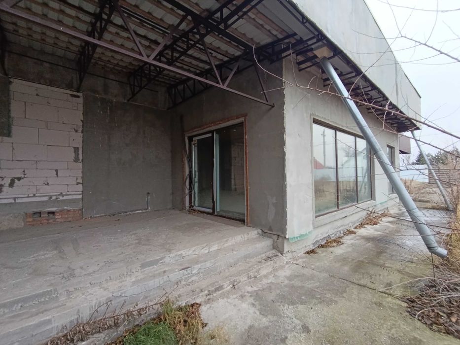 Продам дом в Подгородном на учатке 30 соток